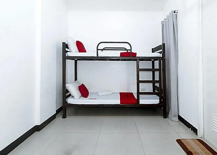 Hotel Reddoorz @ Tesoro Ermita *